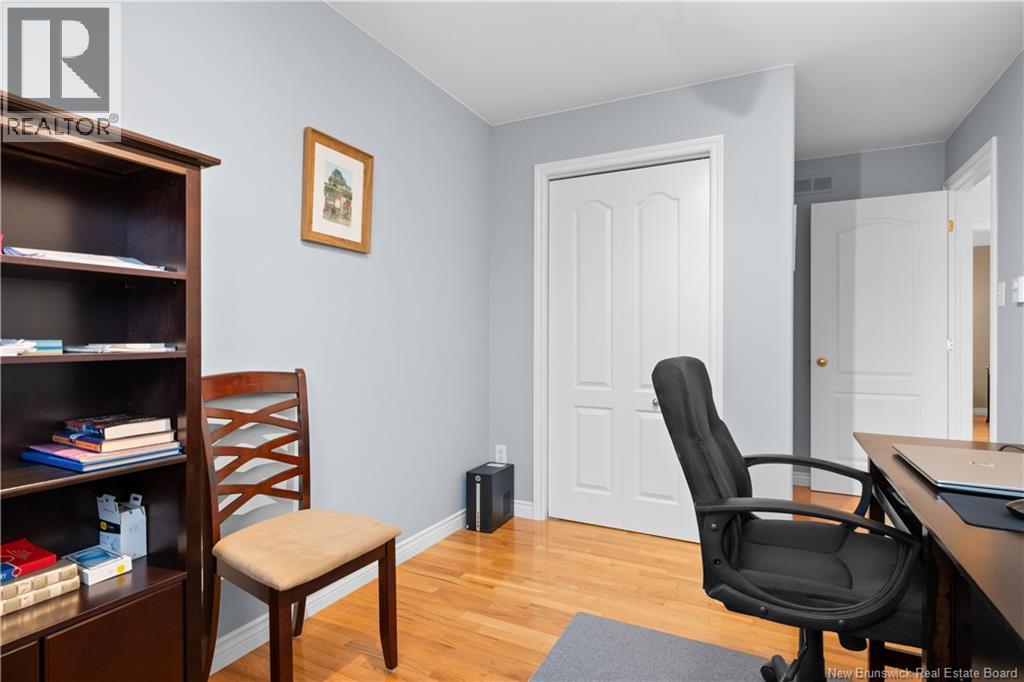 48 Firmin Crescent - 32