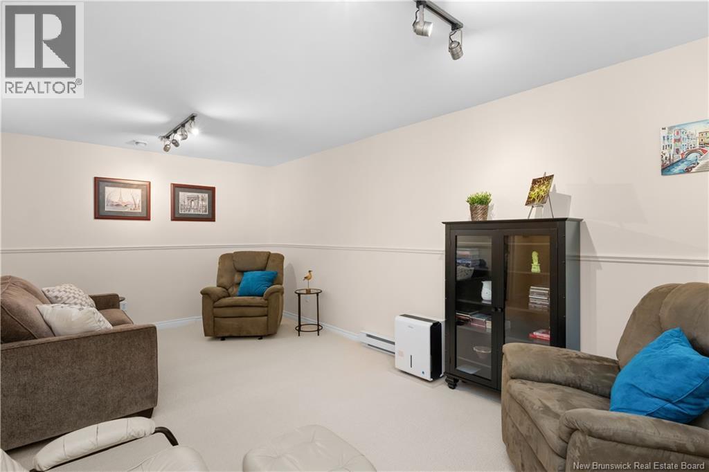 48 Firmin Crescent - 35