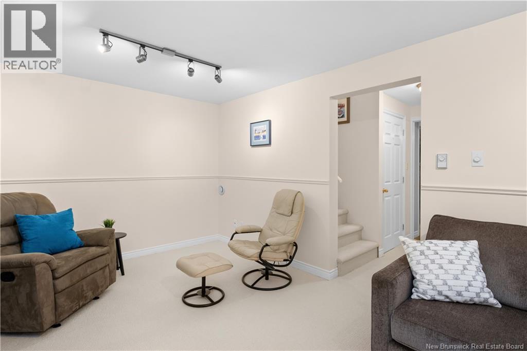 48 Firmin Crescent - 36