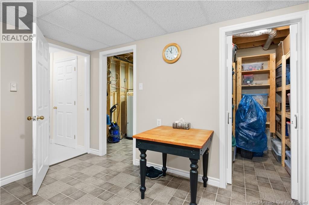 48 Firmin Crescent - 39