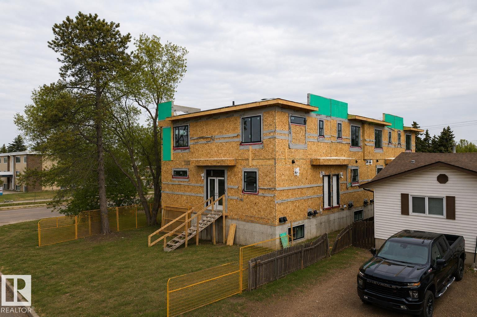 9945 154 ST NW - Image 2