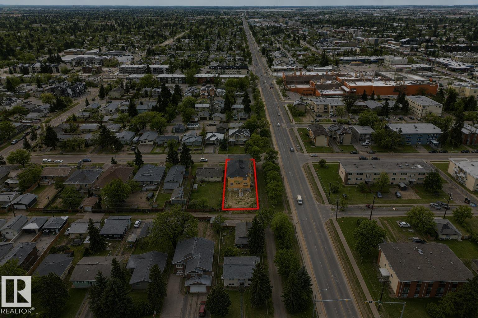 9945 154 ST NW - 5