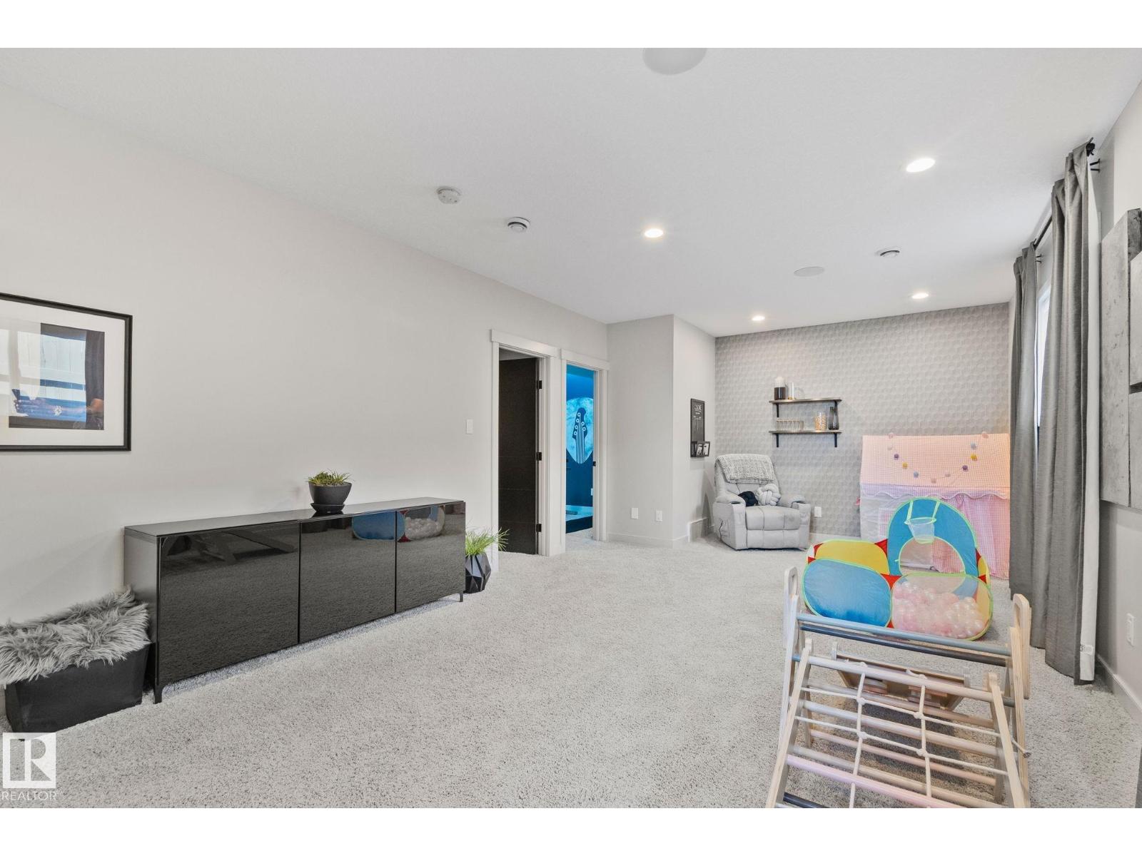 9724 223 ST NW - 33
