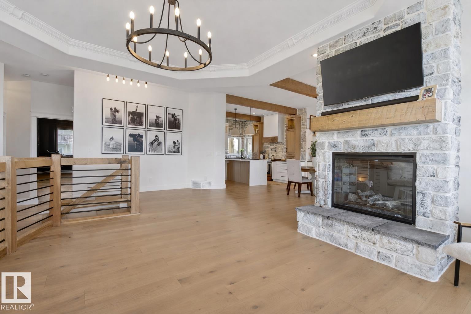 711 Beach AV - 41