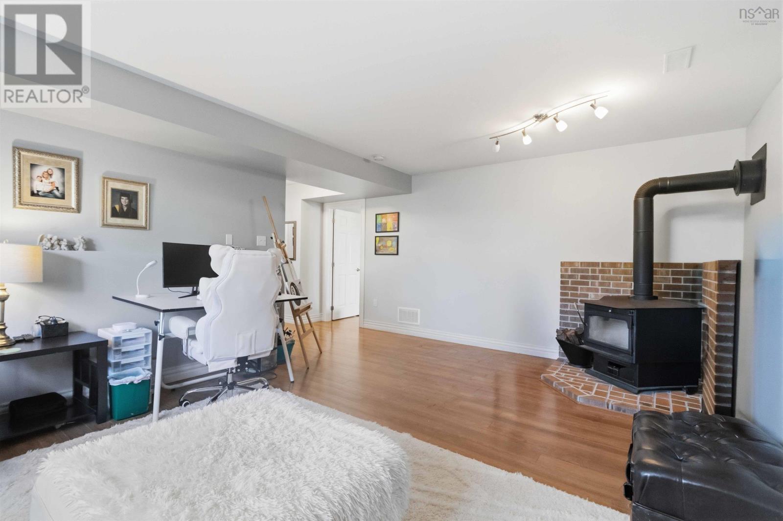 16 Boutiliers Lane - 37