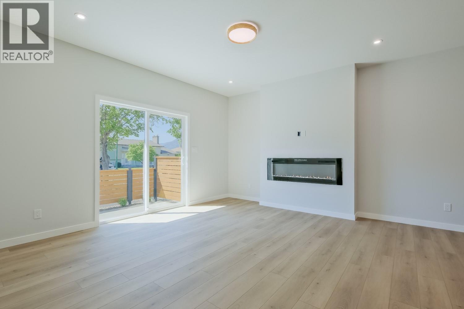 101 179 KIRKPATRICK Avenue, Penticton