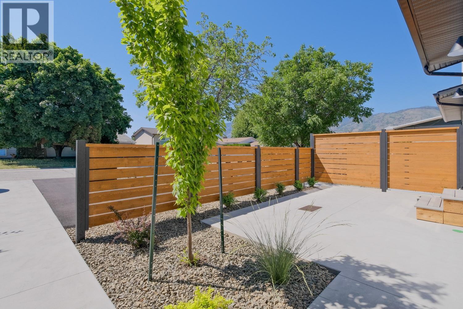 101 179 KIRKPATRICK Avenue, Penticton