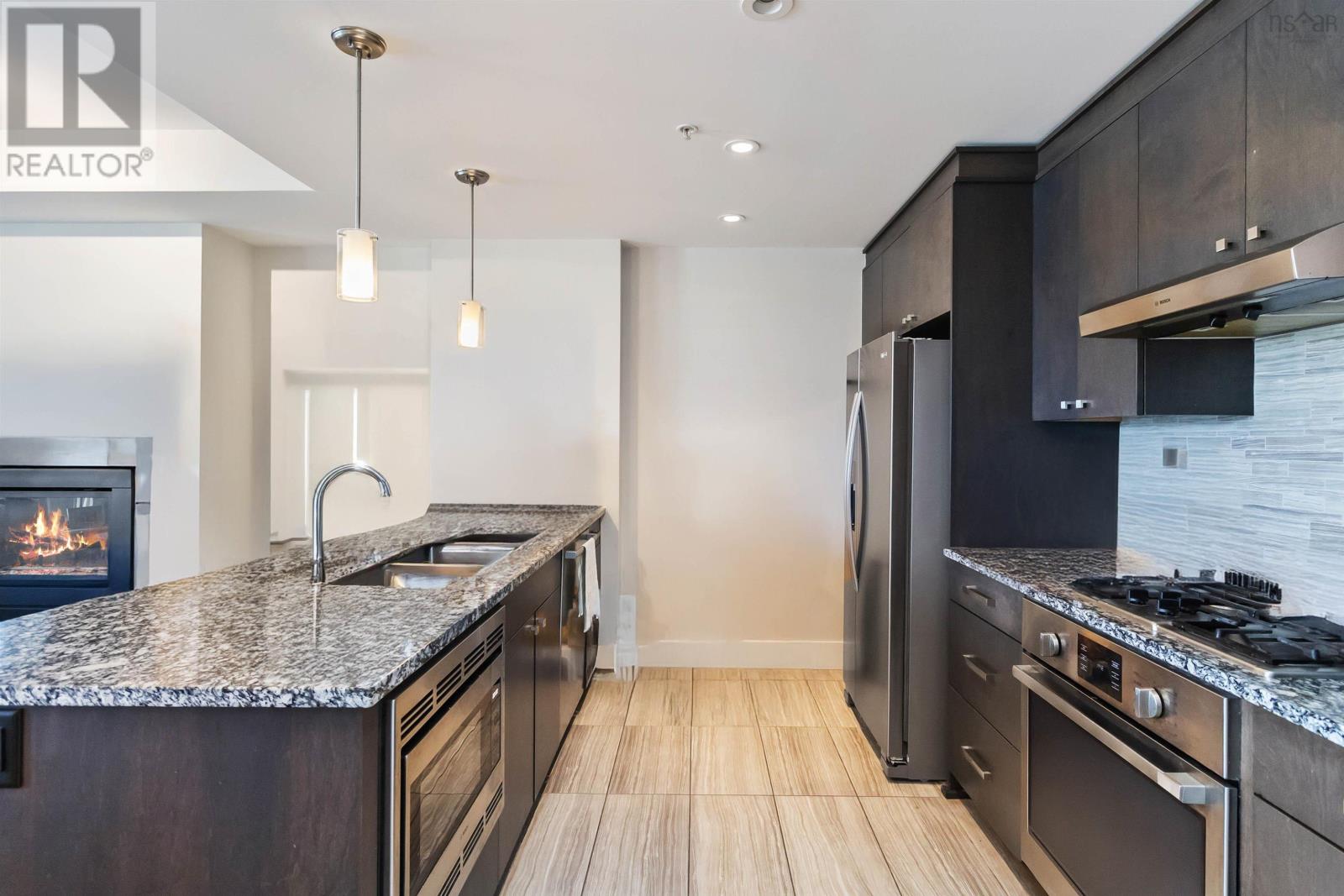 #701 67 Kings Wharf Place - 8