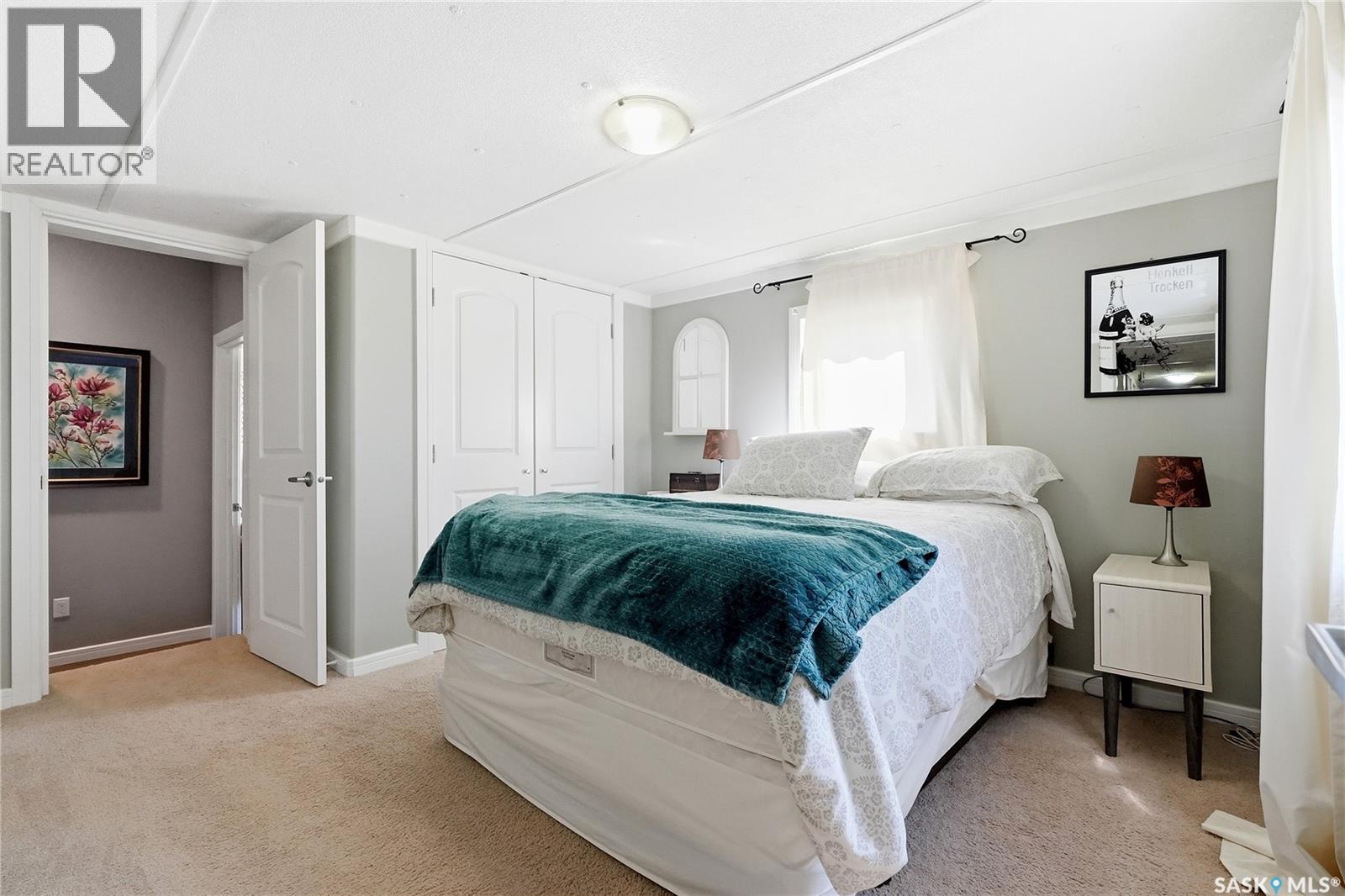 127 Sycamore DRIVE - 24