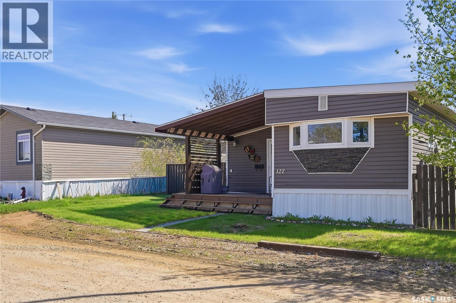127 Sycamore DRIVE - Image 3