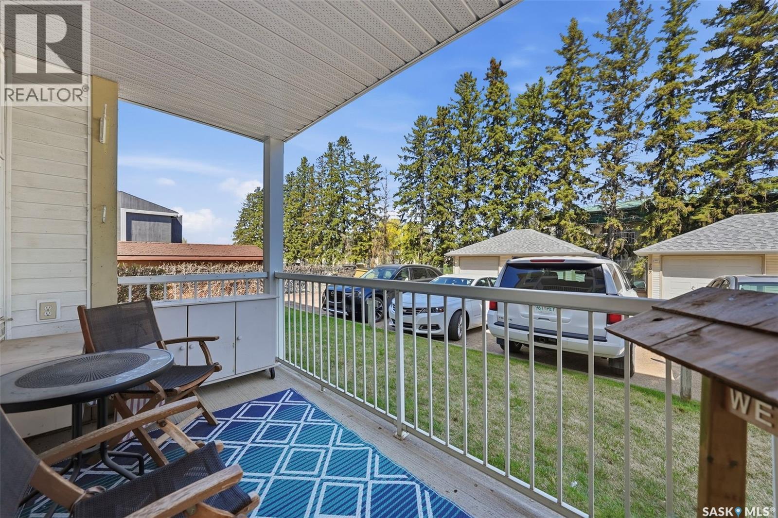 #105 301 34th STREET W - 10