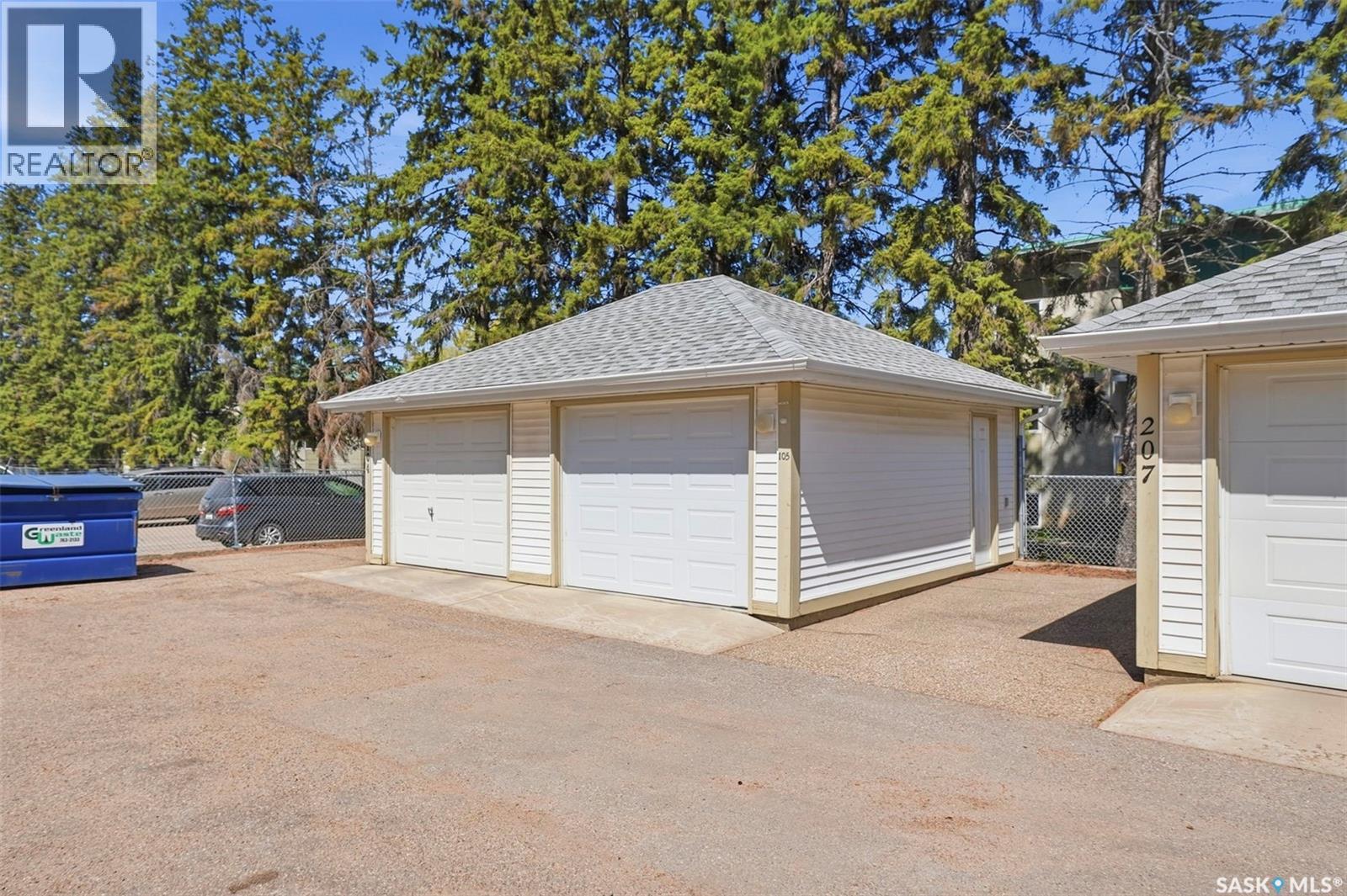 #105 301 34th STREET W - 13