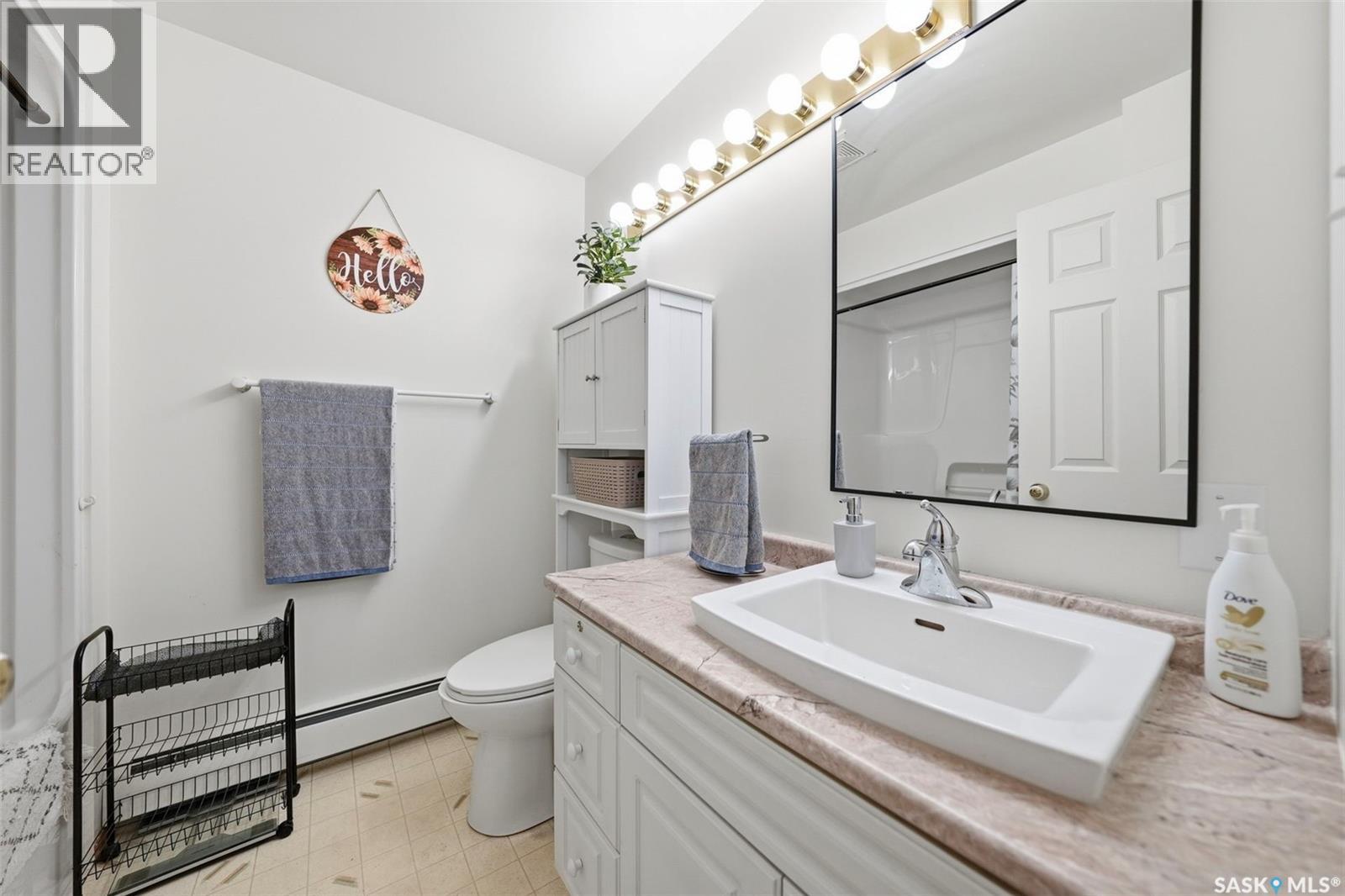 #105 301 34th STREET W - 22