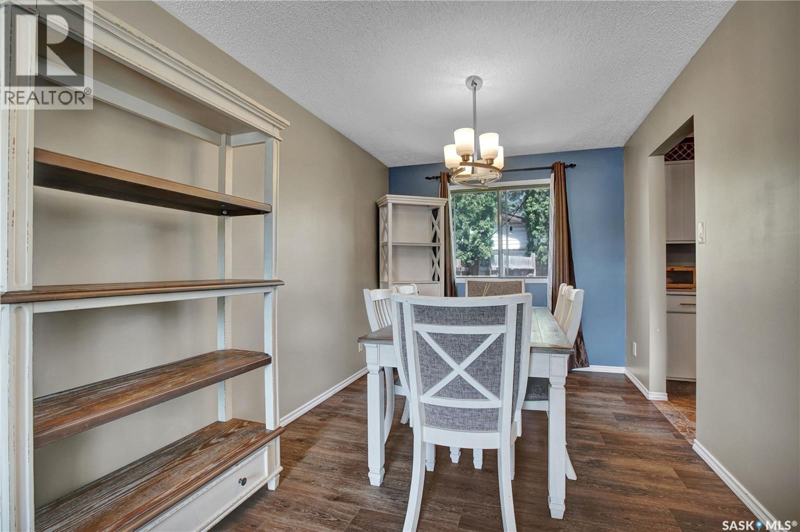 3831 Taylor STREET E - 10