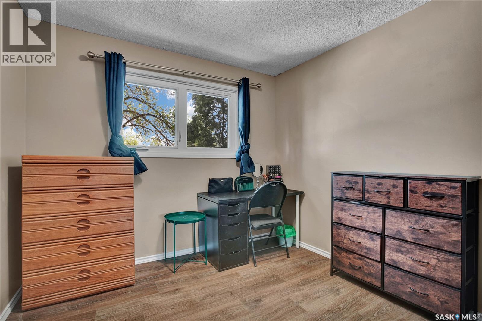 3831 Taylor STREET E - 13