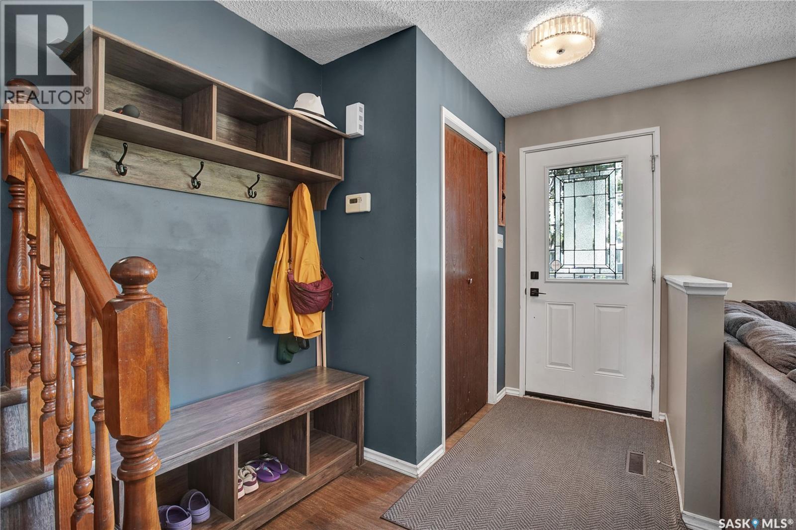 3831 Taylor STREET E - Image 3