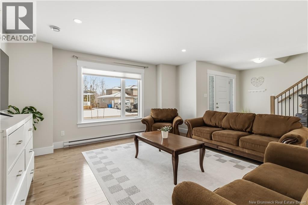 92 Satara Drive - 7
