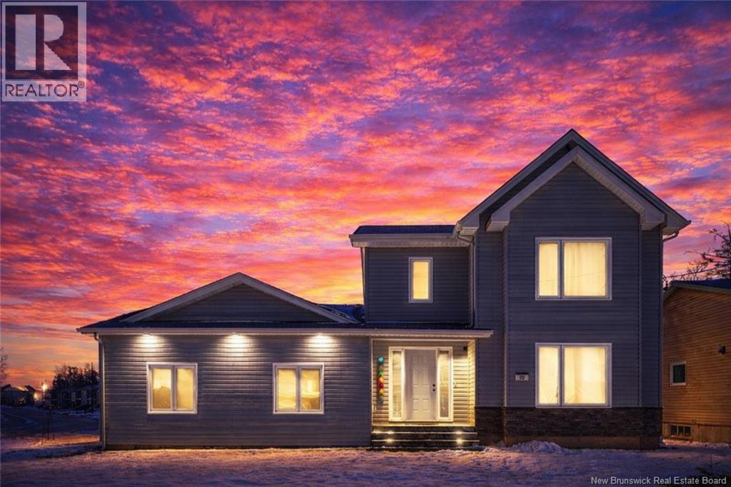92 Satara Drive - 4