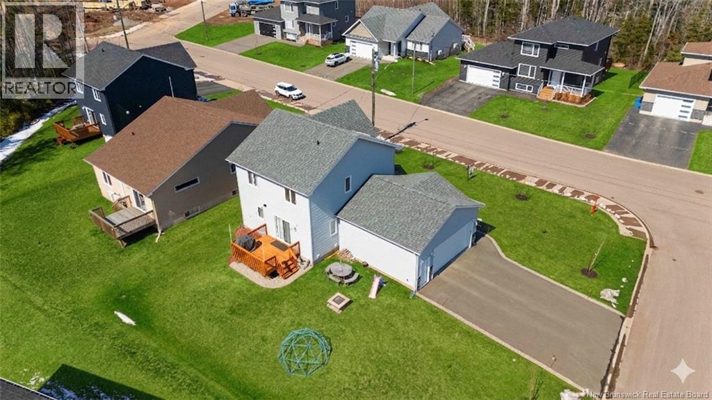 92 Satara Drive - 32