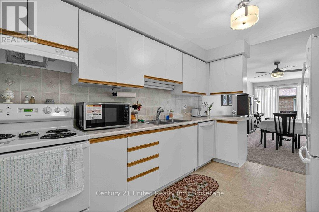 #303 2181 WALKER AVENUE - 12