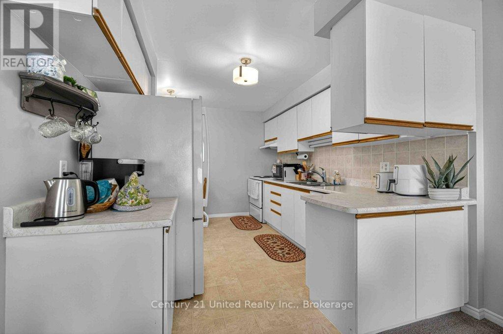 #303 2181 WALKER AVENUE - 14