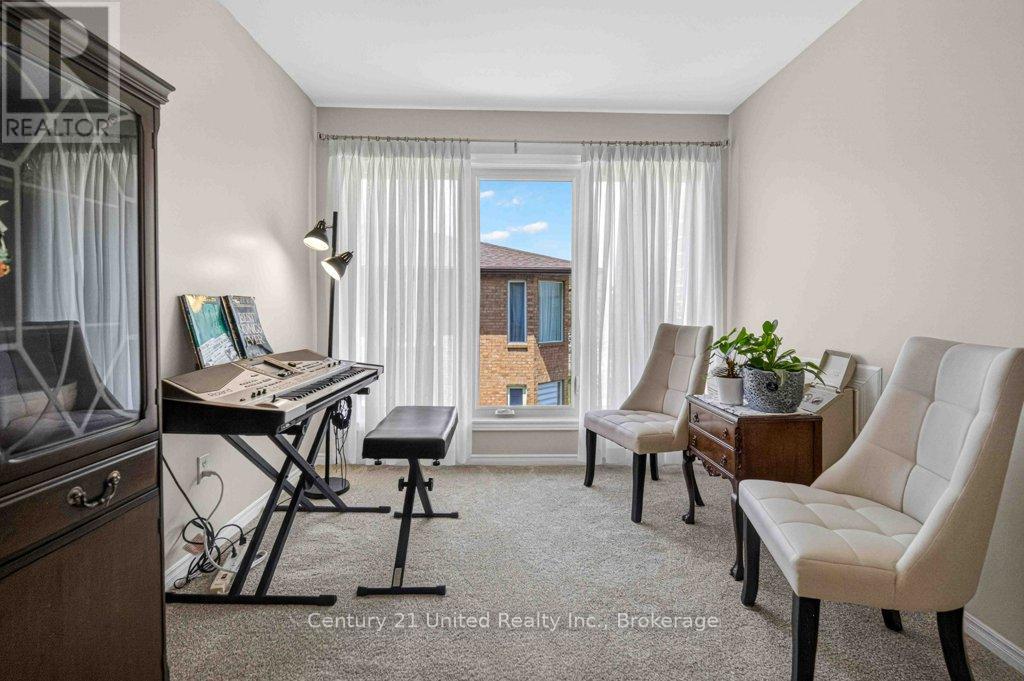 #303 2181 WALKER AVENUE - 19