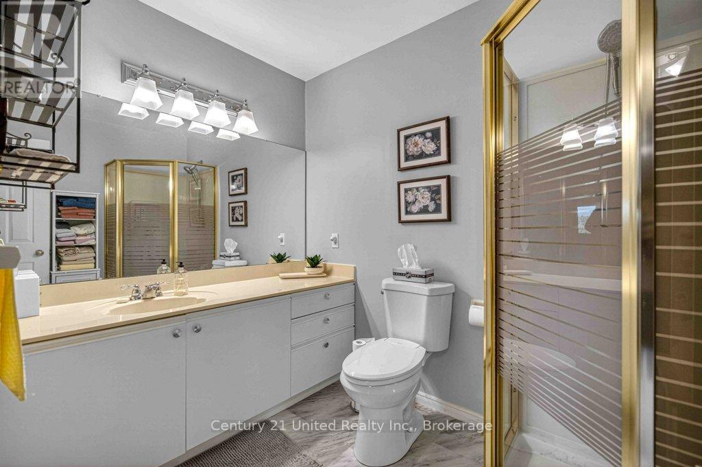 #303 2181 WALKER AVENUE - 25