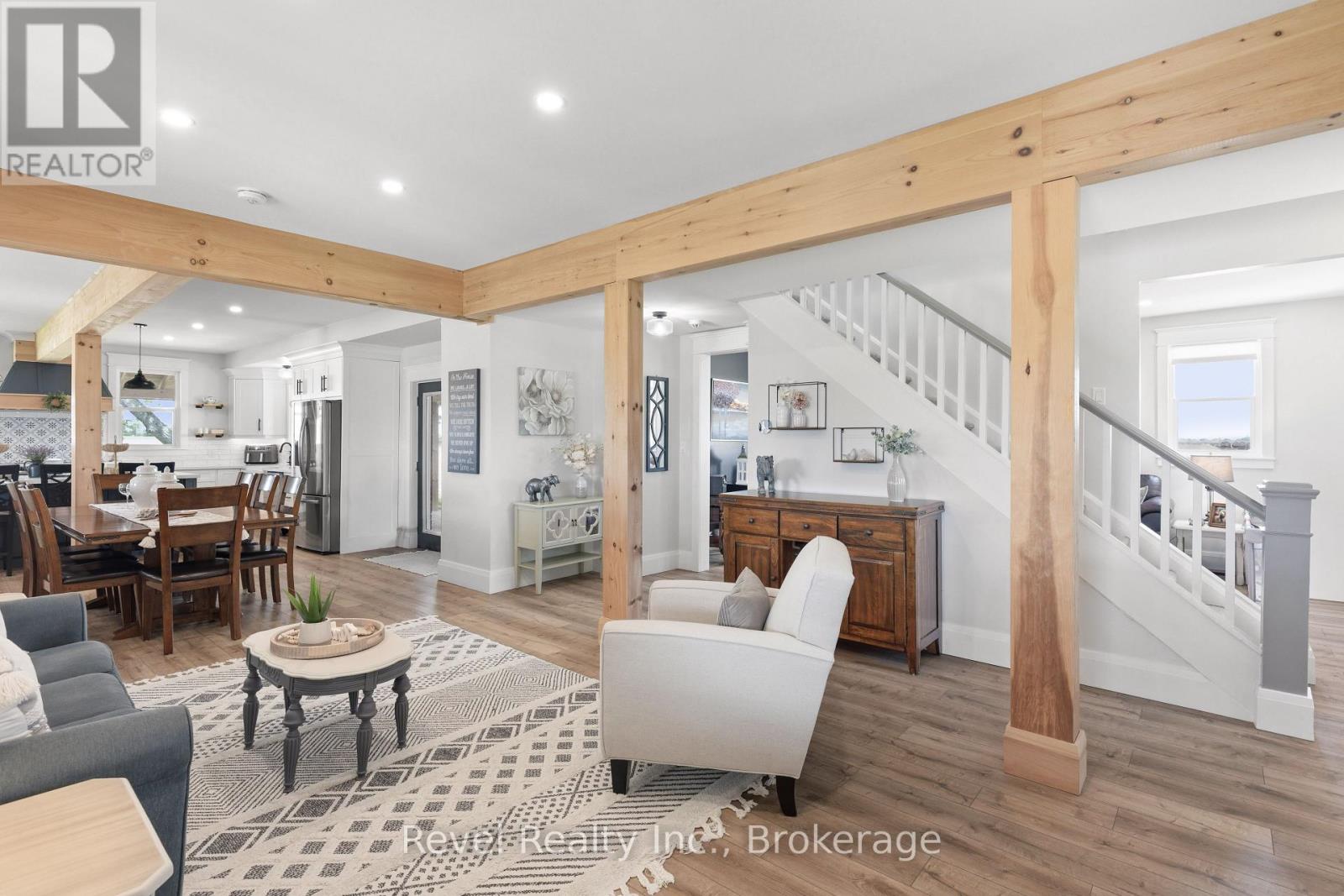 454 COLBORNE STREET W - 11