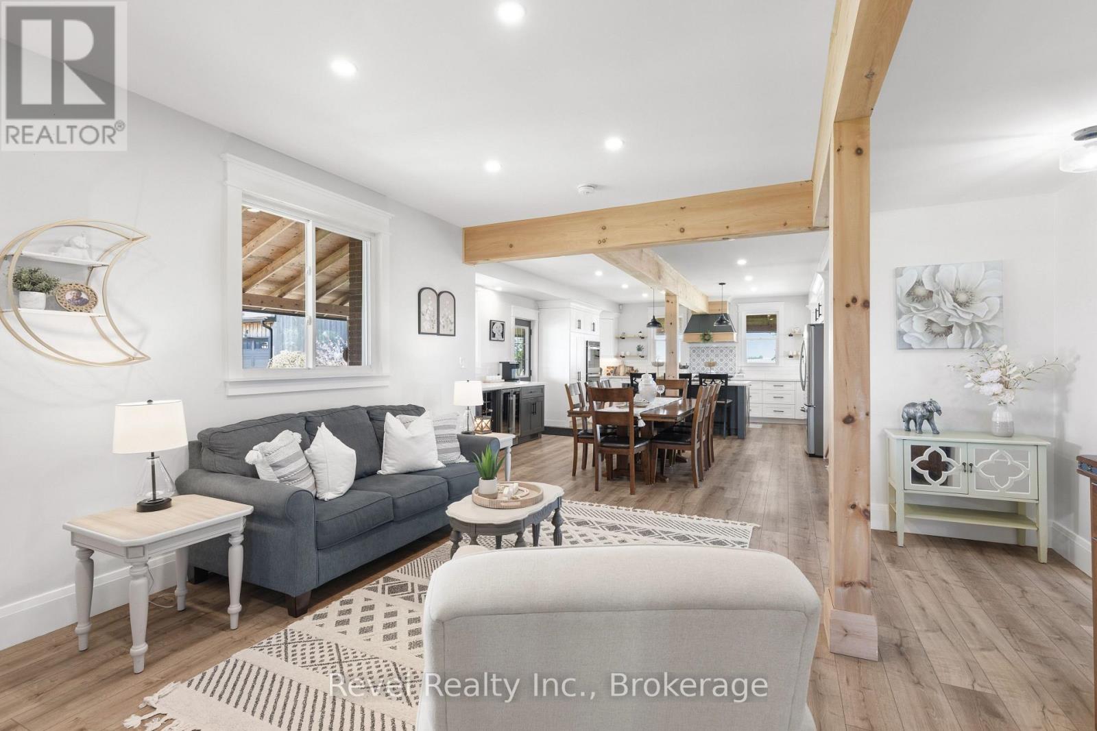 454 COLBORNE STREET W - 12