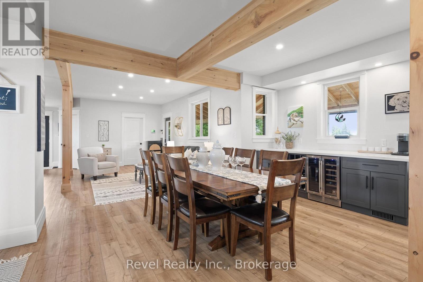 454 COLBORNE STREET W - 14