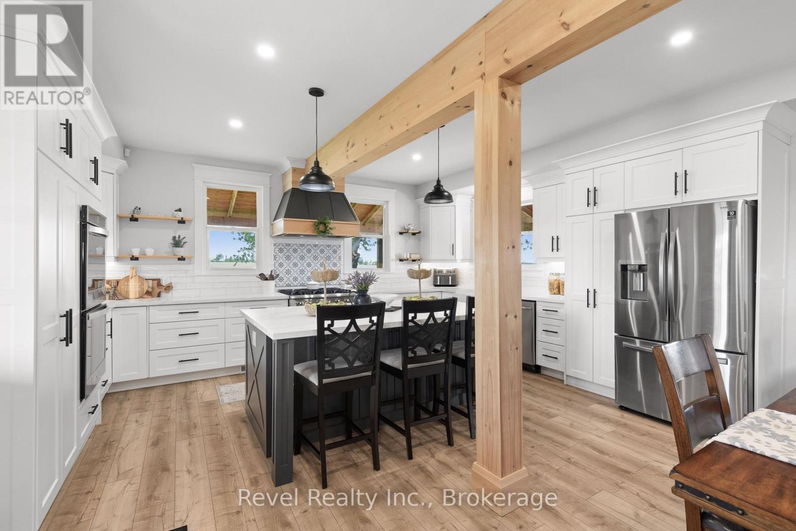 454 COLBORNE STREET W - 19