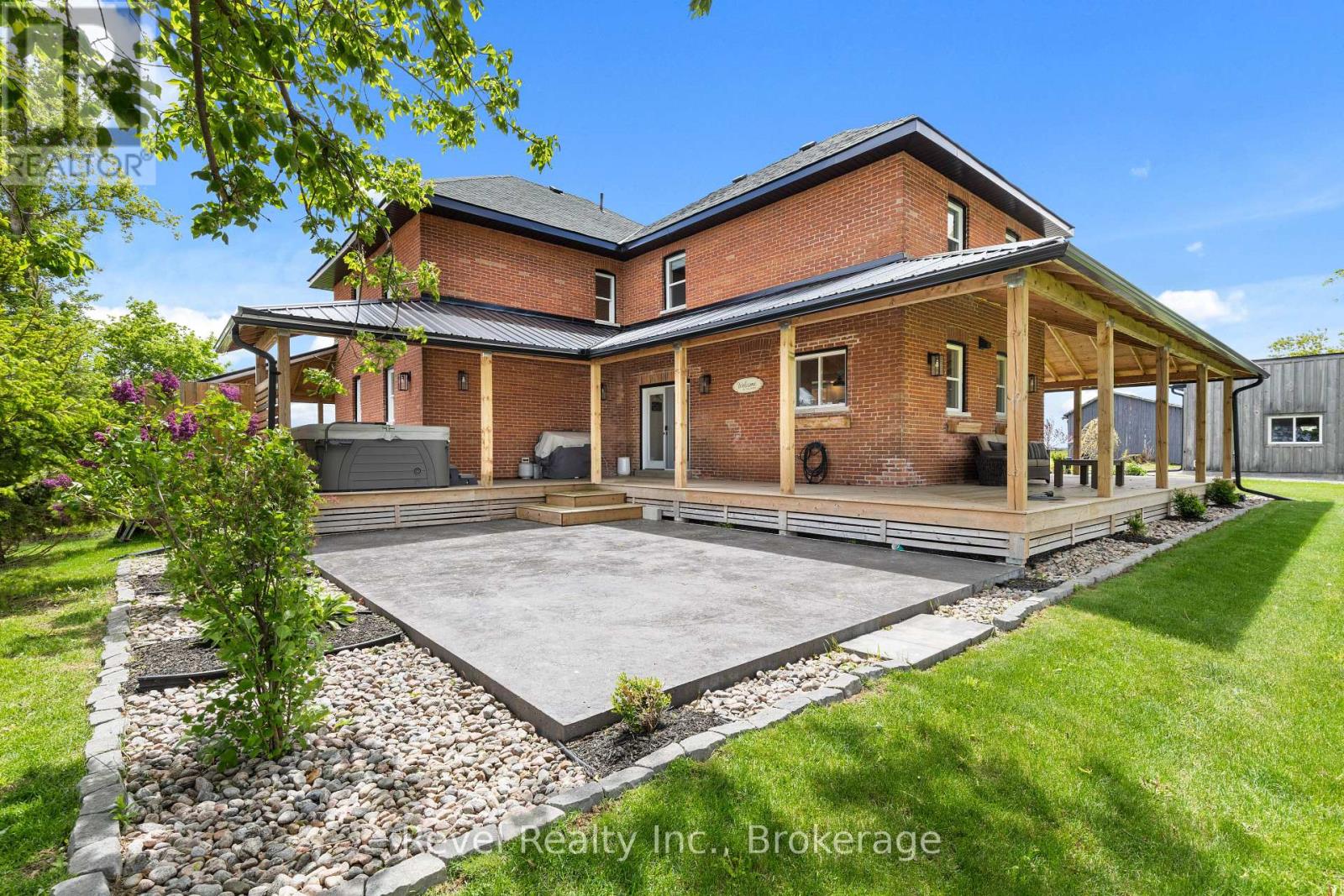 454 COLBORNE STREET W - 43
