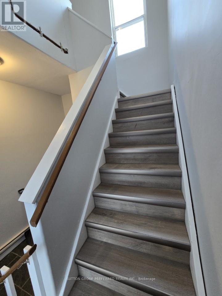 453 BATHURST STREET - 11