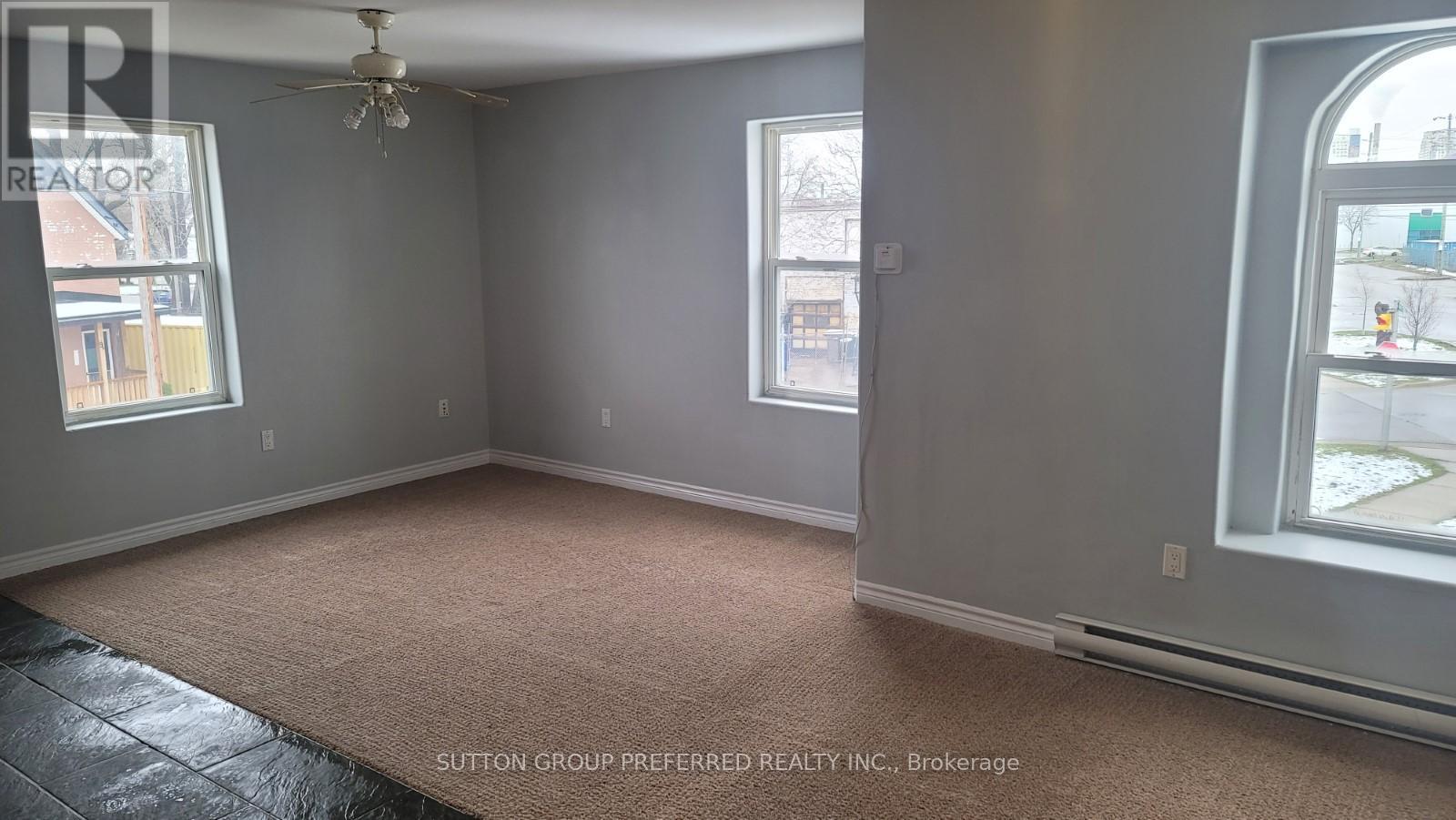 453 BATHURST STREET - 15