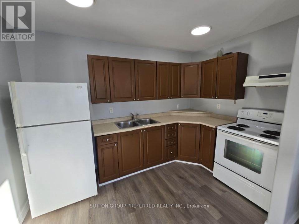 453 BATHURST STREET - 4