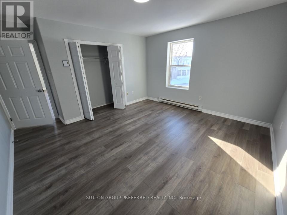 453 BATHURST STREET - 7