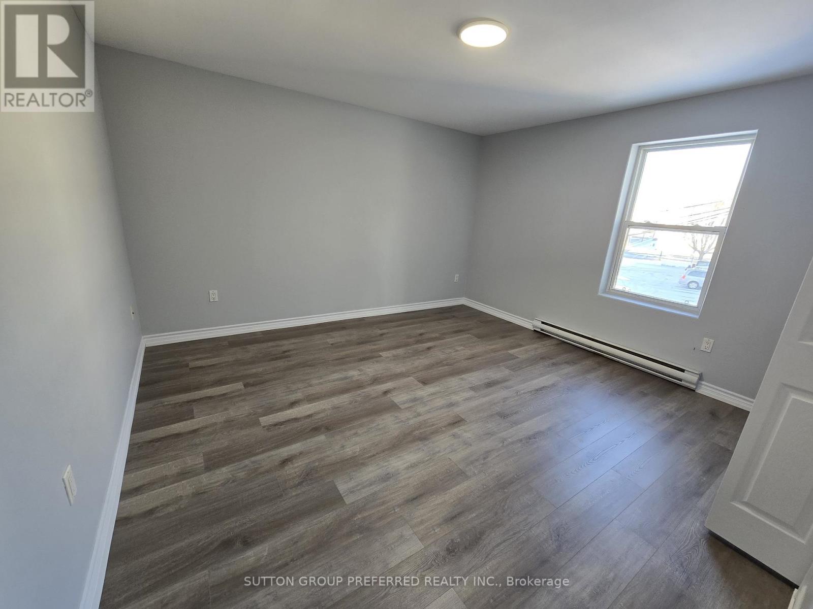 453 BATHURST STREET - 9