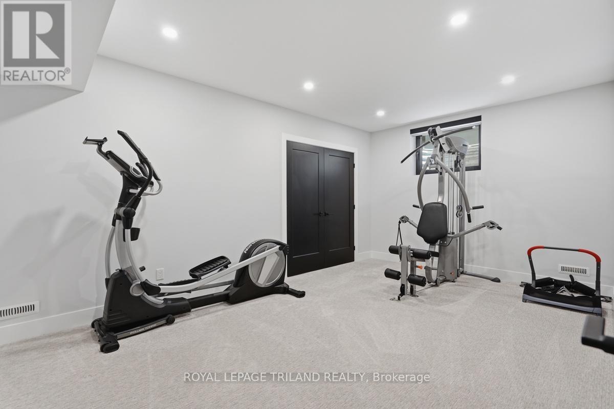 #6 1452 BYRON BASELINE ROAD - 31