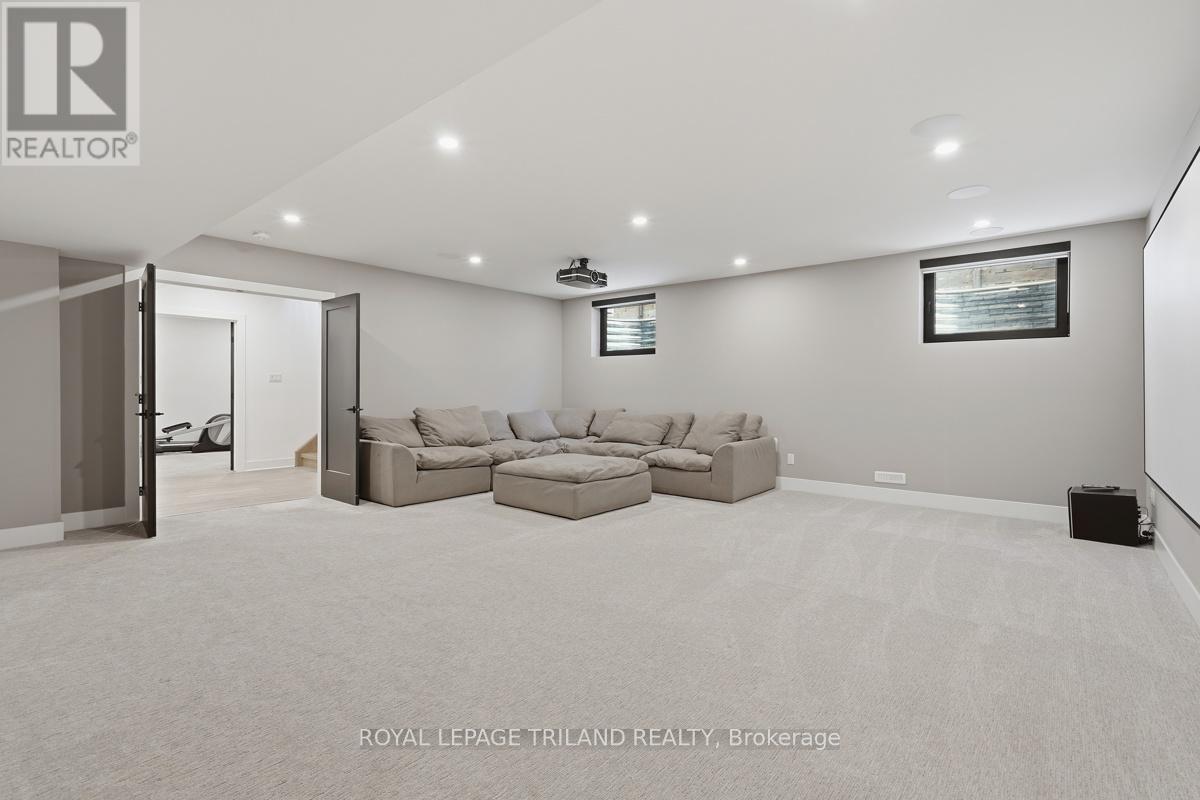 #6 1452 BYRON BASELINE ROAD - 32