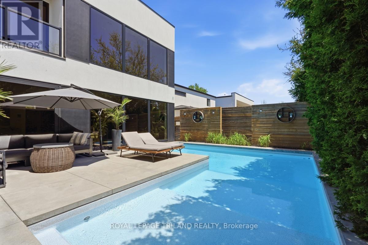 #6 1452 BYRON BASELINE ROAD - 39