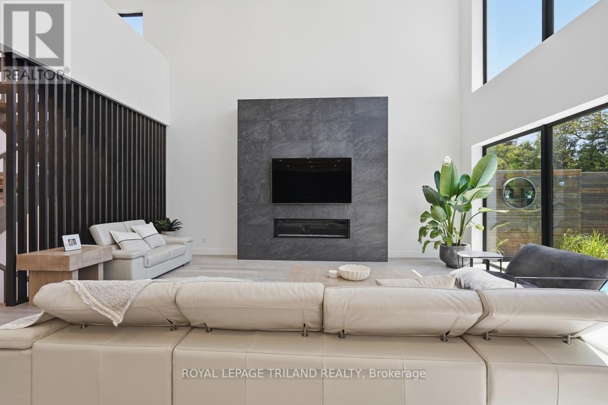 #6 1452 BYRON BASELINE ROAD - 8
