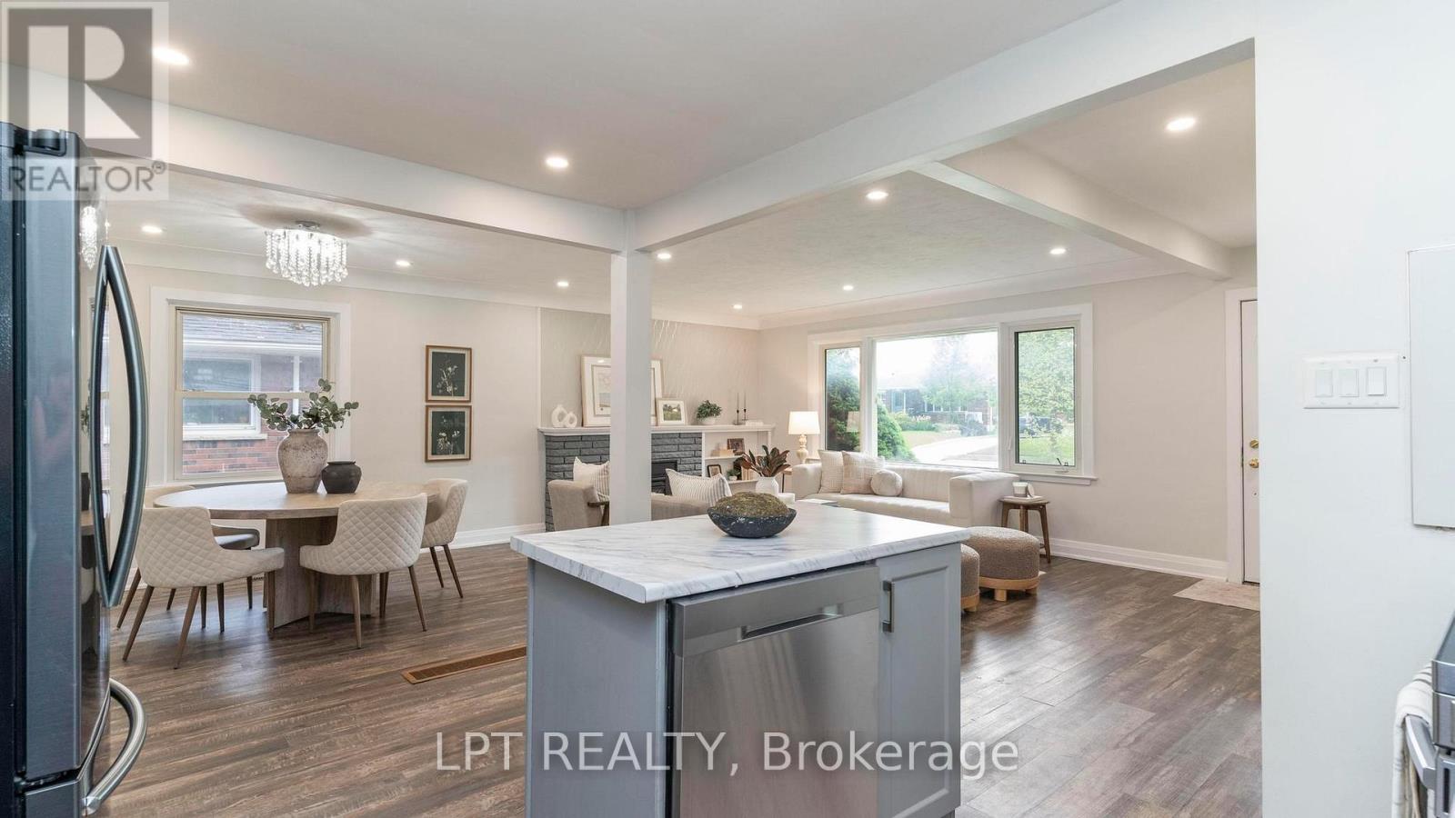 637 ROSS STREET - 11