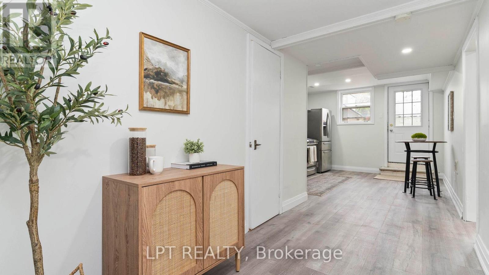 637 ROSS STREET - 20