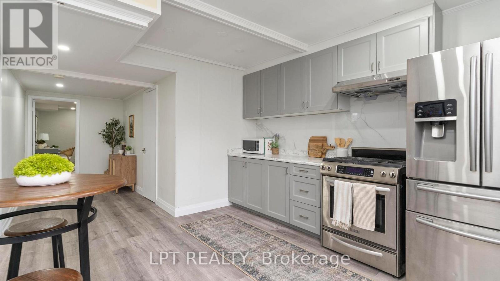 637 ROSS STREET - 22