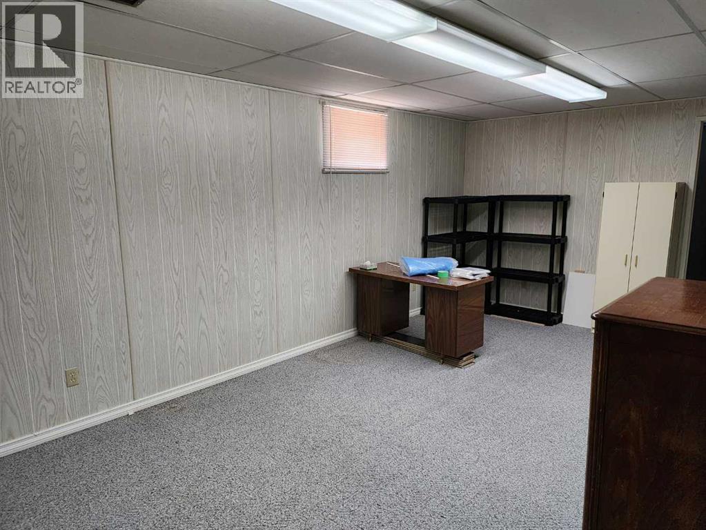 4826 58 Street - 12