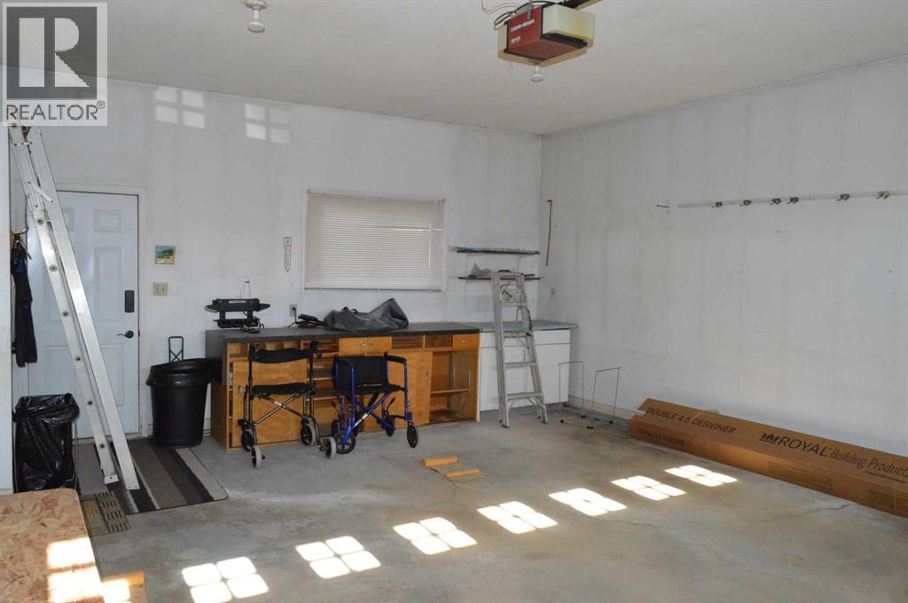 4826 58 Street - 13