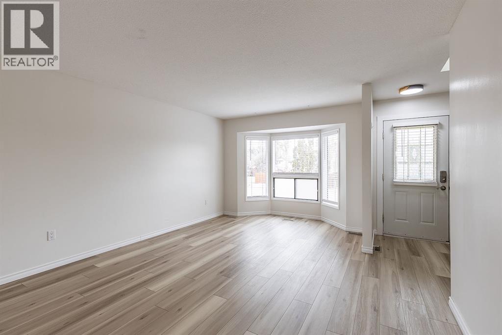 160 South Ridge Crescent SW - 9