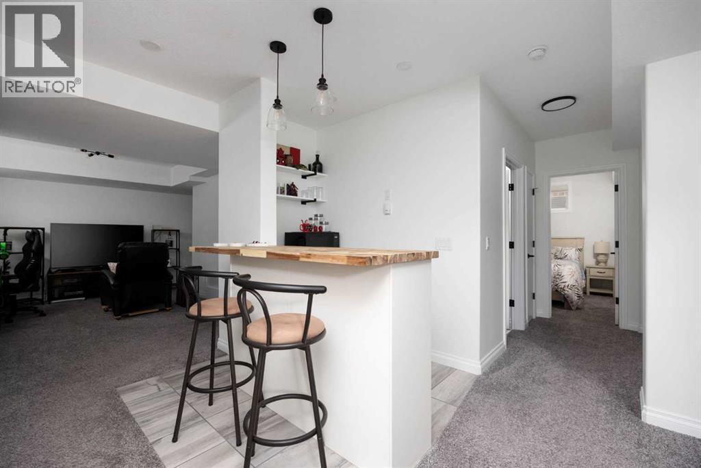 331 Falcon Drive - 32