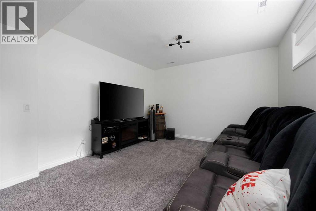 331 Falcon Drive - 35