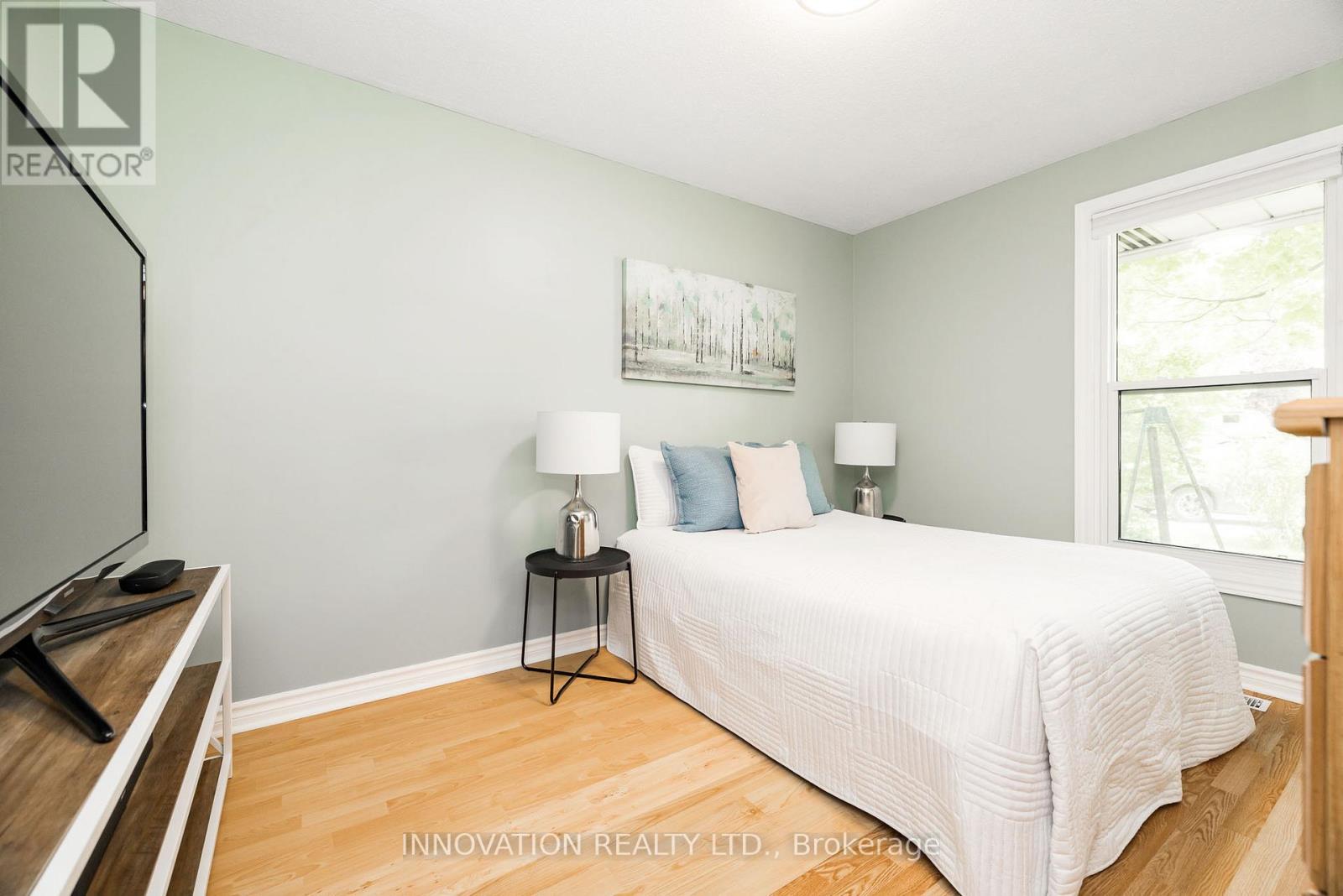 17 COBBLESTONE COURT - 22